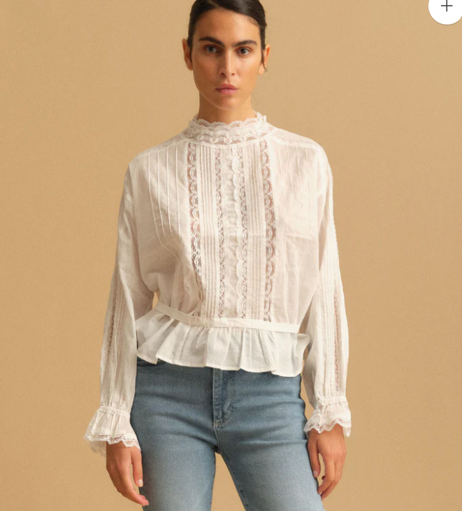 PIESZAK  Britt Lace Blouse